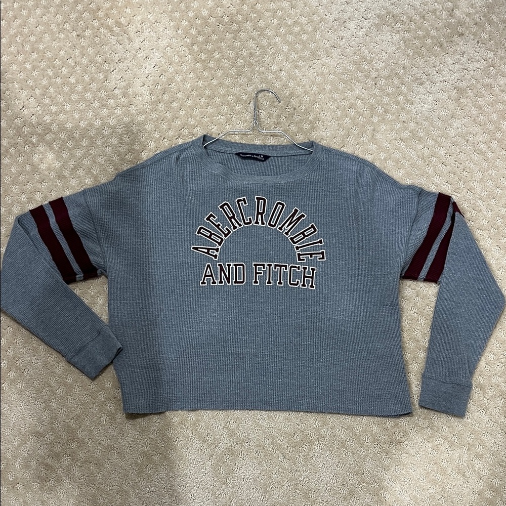 Abercrombie & Fitch Gray Sweater with Burgundy Stripes